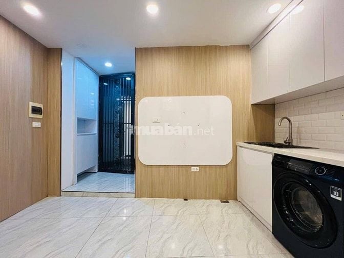 Bán Nhà, Phố VIP Bạch Mai 50m, tầng 1, mt 4,3m, giá 4,35 tỷ.