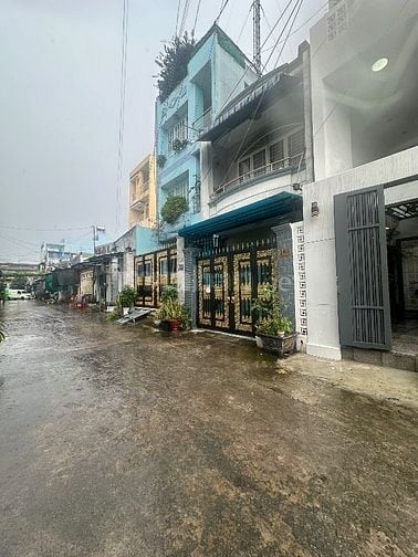 Tỉnh Lộ 10 BTT,.5 Tầng hiện đại,. 50m2, 5PN, 6Wc, HXh 6m, Giá 7,15 Tỷ.