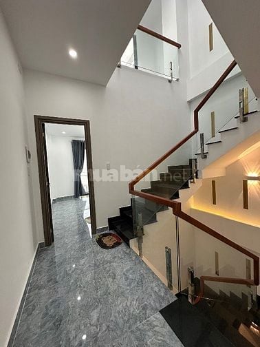 Tỉnh Lộ 10 BTT,.5 Tầng hiện đại,. 50m2, 5PN, 6Wc, HXh 6m, Giá 7,15 Tỷ.