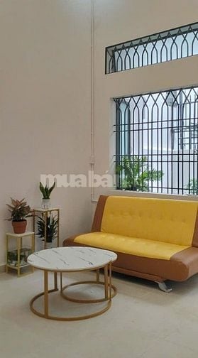 Nhà Phạm Văn Bạch 4,3x14m, trệt + lửng, sổ hồng riêng, gần sân bay