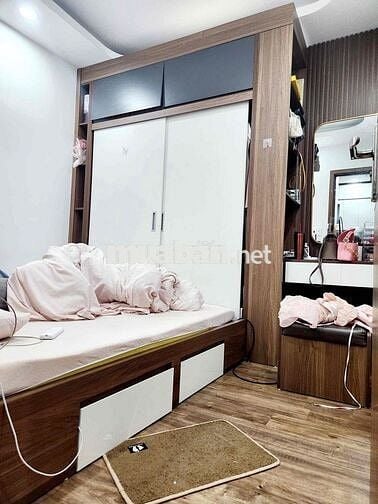 Bán CCMN Mới Đẹp Ô tô Đỗ - Sau Royal City