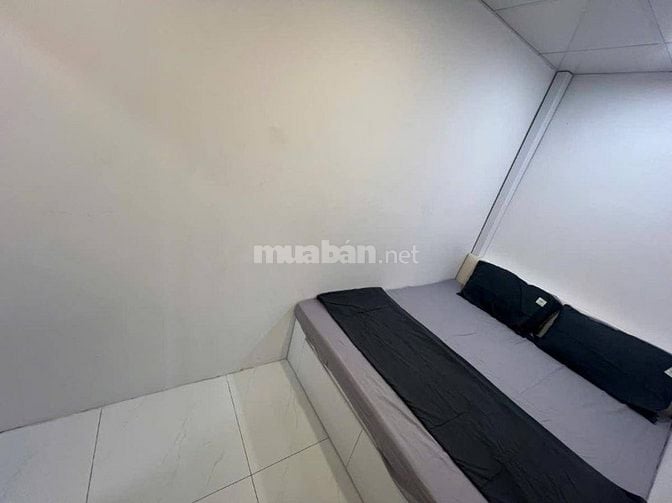 Bán Nhà, Phố VIP Bạch Mai 50m, tầng 1, mt 4,3m, giá 4,35 tỷ.