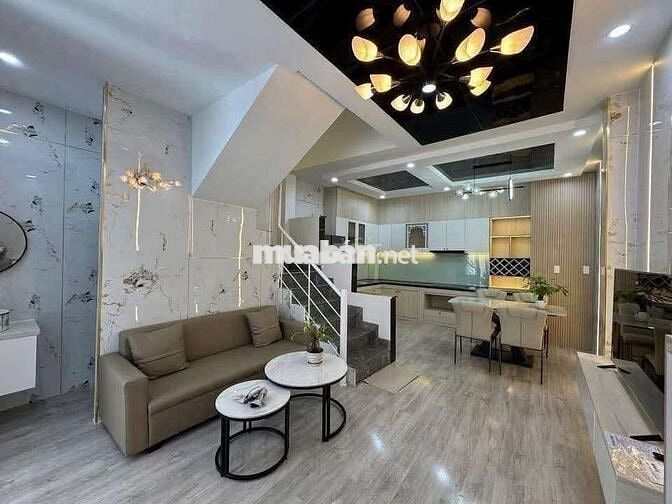 Bán nhà Trần Bình, 43m, full nội thất xịn, sát ôtô 9 tỷ hơn.