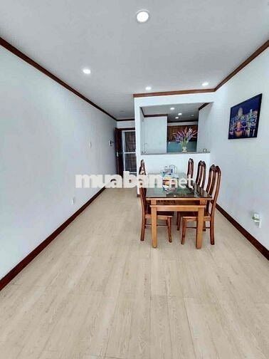 Chủ cần bán gấp CH 2PN view nhìn trọn thành phố .