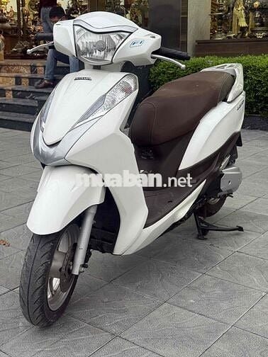 Lead 125cc 2017 biển dể nhìn đề êm- máy zin êm