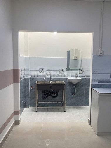 Nhà Phạm Văn Bạch 4,3x14m, trệt + lửng, sổ hồng riêng, gần sân bay