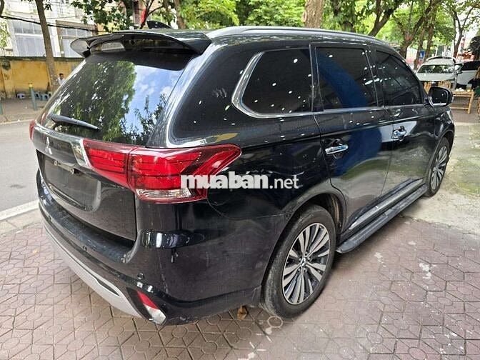 Mitsu Outlander 2.0 Premium sx 2022 đi ít