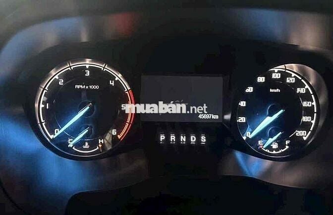 Ranger XLS 2022 đi 45.000km hỗ trợ góp 70%