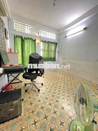 Nhà 4 tầng trung tâm q11 ( 4,2m x13m) Lê Đại Hành