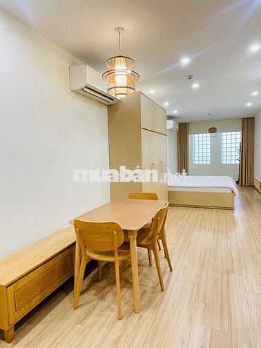 Cho thuê căn hộ studio 30m2, mặt phố Quảng An, full đồ, giá 7 triệu