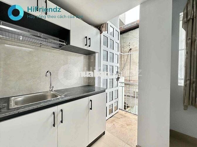 CĂN HỘ BAN CÔNG FULL NỘI THẤT KẾ BÊN IUH NHÀ MỚI MIỄN PHÍ XE