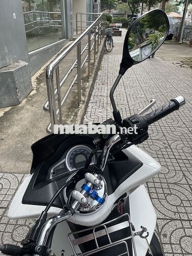 Bán Xe Tay Ga Honda PCX 125 Màu Trắng
