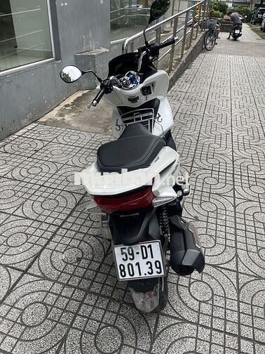 Bán Xe Tay Ga Honda PCX 125 Màu Trắng