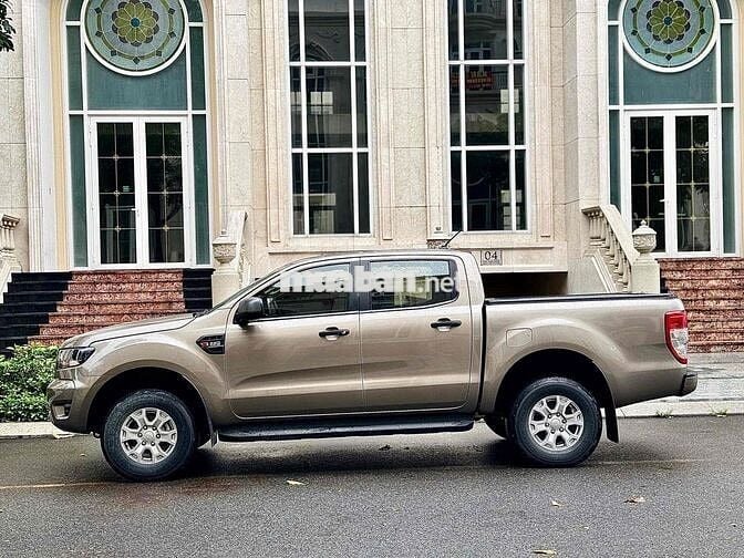 Ranger XLS 2022 đi 45.000km hỗ trợ góp 70%