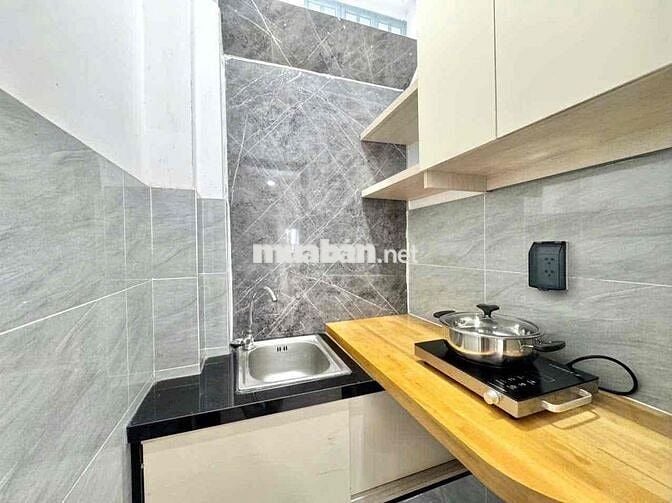 CĂN HỘ FULL NT MÁY GIẶT RIÊNG LUXURY BANCOL TÁCH BẾP NGAY NGUYỄN OANH