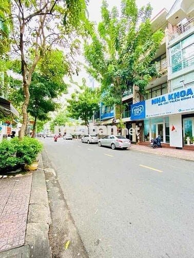 Nhà mặt tiền kinh doanh đẹp (3,4m x 18m) Lý Nam Đế q11