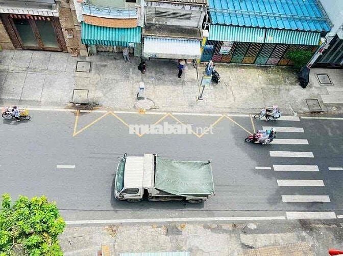 Nhà mặt tiền 5 tang KD ngay chợ (3m x 10m) Phó Cơ Điều q11