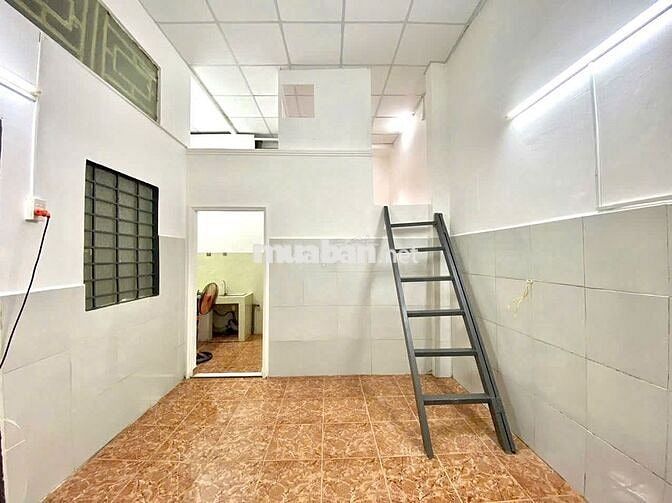 Phòng trọ 2pn nội thất cơ bản gần Bùi Viện cầu Nguyễn Văn Cừ Giáp Q3