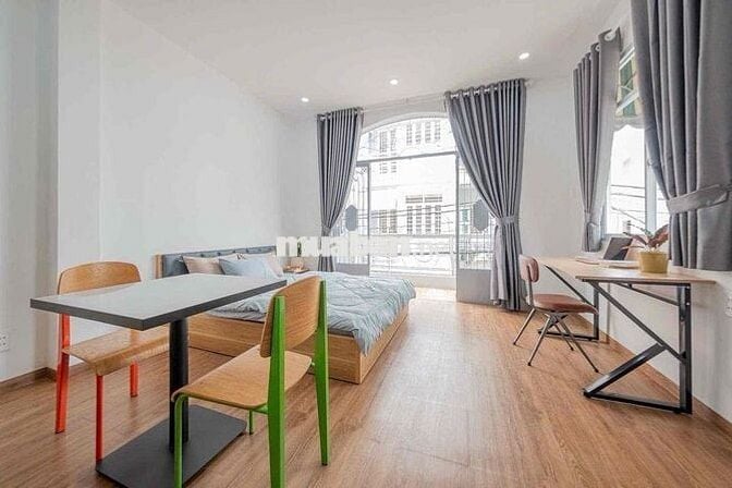 Studio Ban Công 30m2 - Ngay Phan Xích Long