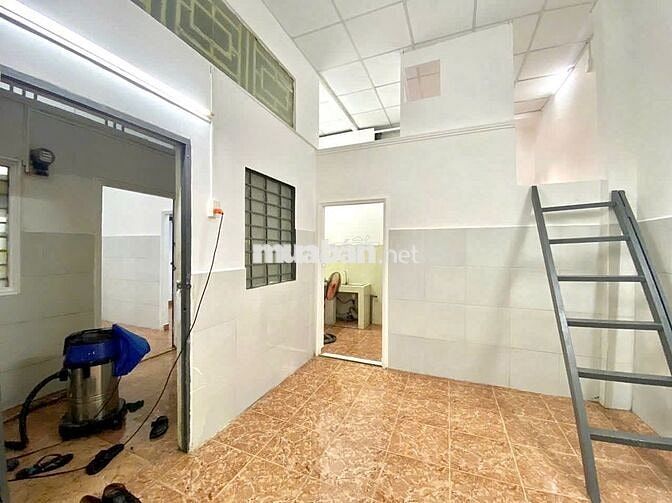 Phòng trọ 2pn nội thất cơ bản gần Bùi Viện cầu Nguyễn Văn Cừ Giáp Q3