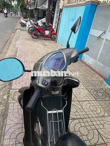 FUTURE 2001. Thành phố