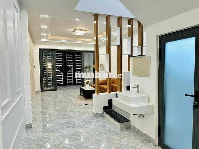 Nhà Mới Sân Đậu Ôtô Hẻm Tải Quay Đầu DT 4x17 1Trệt 1Lầu 2Pn 3Wc