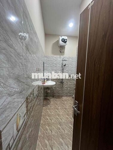 Cho thuê nhà 3 tầng 61 Nguyễn Thiện Kế