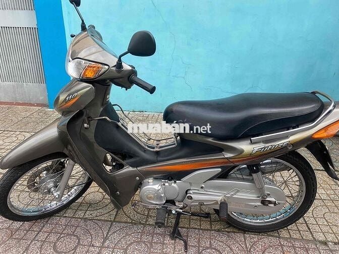 FUTURE 2001. Thành phố