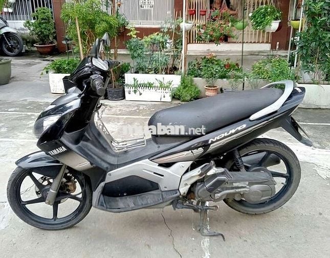 Nhà dư dùng bán bớt xe Nouvo máy rất êm mạnh