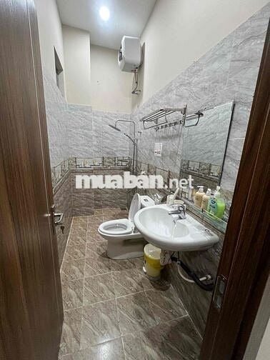 Cho thuê nhà 3 tầng 61 Nguyễn Thiện Kế