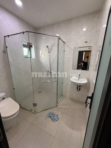 Cho thuê nhà phố 95 Đường Hoa Đào, 37 triệu VND, 40 m2, 4 tầng + trệt 