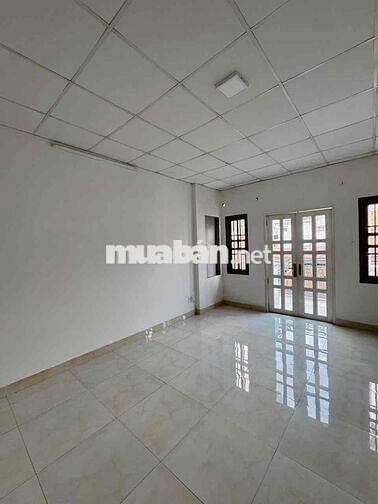 Cho thuê nhà hẻm Nguyễn Phúc Chu