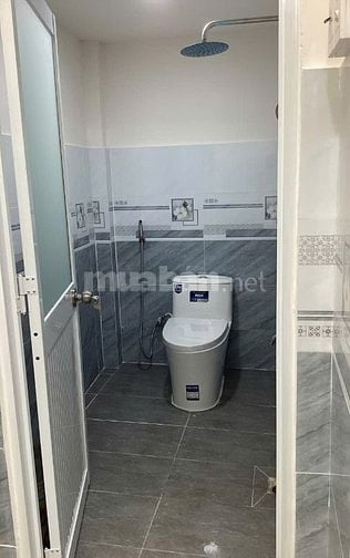 Nhà Phạm Văn Bạch 4,3x14m, trệt + lửng, sổ hồng riêng, gần sân bay