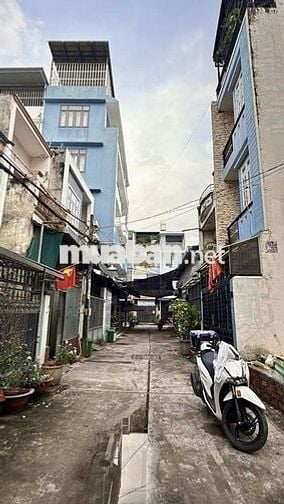 L.V.Q NGAY 4 XÃ GIÁP TÂN PHÚ 3 TẦNG 41m2 HẺM XE HƠI CHỈ HƠN 4 Tỷ XÍU