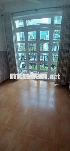 Cho thuê nhà nguyên căn.Đường Cách Mạng Tháng Tám.Phường 7.Q. Tân Bình