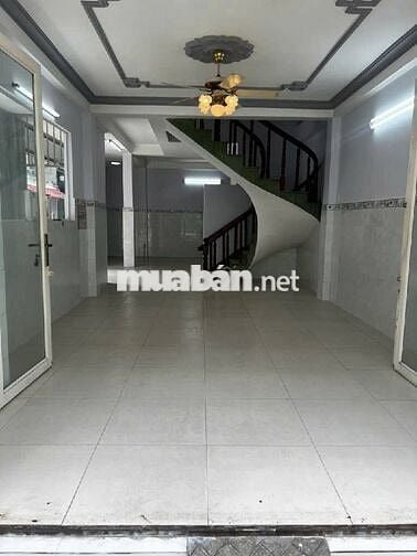 BÁN NHÀ 2 MẶT TIỀN GIÁP TÊN LỬA - 4 TẦNG - 64M2 - NHỈNH 5 TỶ