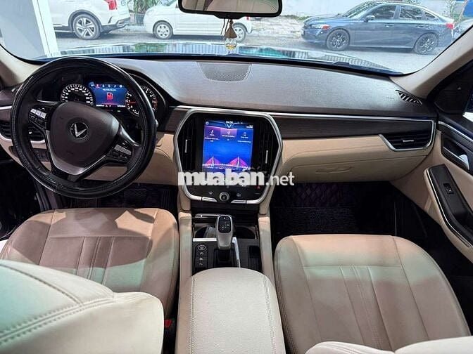 Vinfast Lux SA2.0 2021 Premium, màu xanh,26000 km