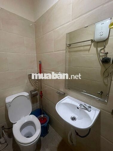 Cho thuê phòng trọ 40m2 đường Nguyễn Du, Quận 1