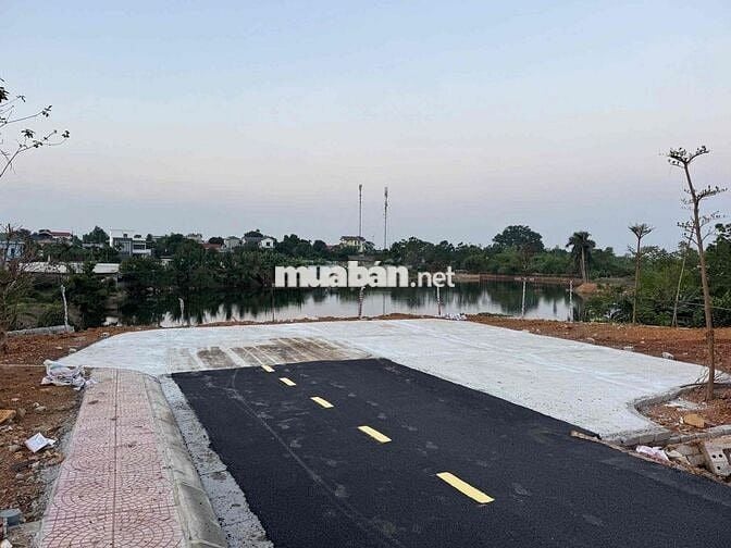 Lô đất siêu đẹp nằm tại thôn 3 phú cát quốc oai hà nội 👉 mặt đường 2 o