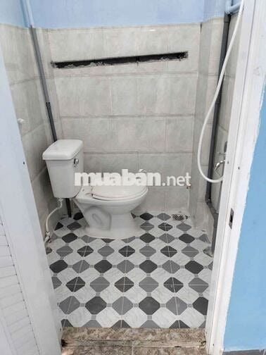 Nhà 2 mặt hẻm. 2 phòng ngủ, 2 vệ sinh