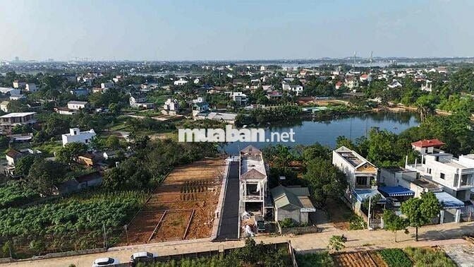 Lô đất siêu đẹp nằm tại thôn 3 phú cát quốc oai hà nội 👉 mặt đường 2 o