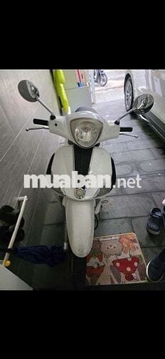 Xe máy Piaggio Liberty màu trắng sản xuất 2011
