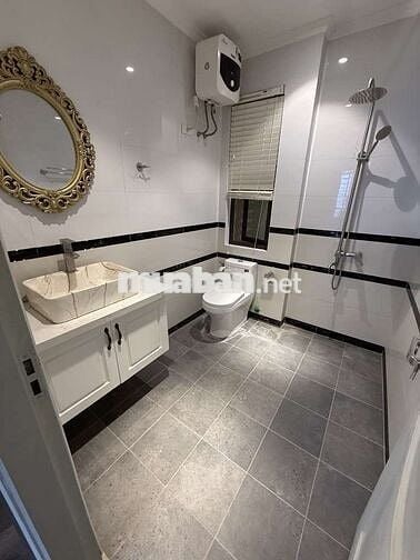 Nhà đẹp phố Đàm Quang Trung- gần ngay siêu thị Aeon Long Biên