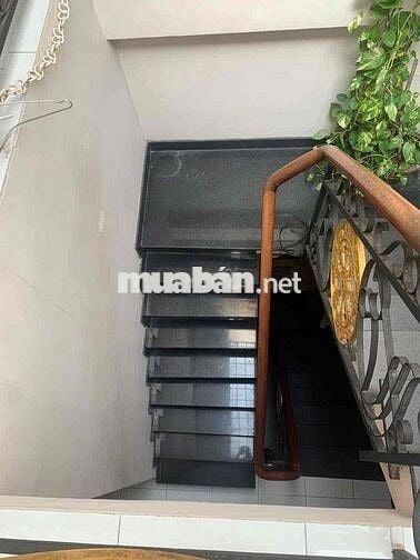 Nhà Nguyễn Tư Giãn cho thuê nguyên căn diện tích sử dụng 150m2-