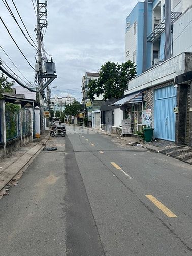 Bán đất mặt đường 8m , thông thoáng 