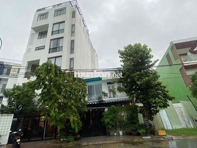 Penhouse for rent 225m2 with private garden including in Son Tra