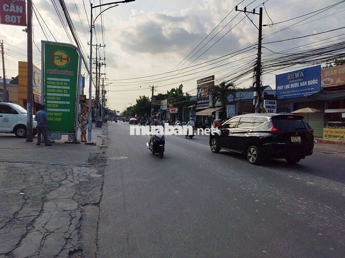 NHÀ MẶT TIỀN ĐƯONG 22/12 147M2 KẾ CHỢ ĐÊM CHO THUÊ 12TR SỔ HỒNG RIÊNG