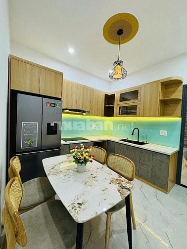 Nhà đẹp ngay trung tâm Võ Thị Sáu, Q3, giá chỉ 2,55tỷ, hẻm oto