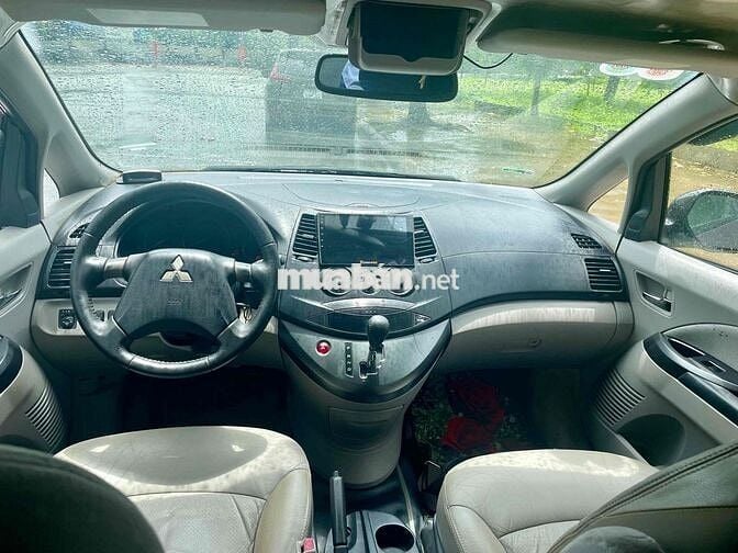 xe grandis 2005 số tự động 7c vừa đại tu máy