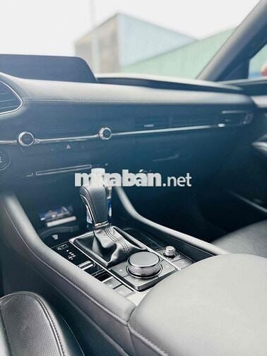 Mazda3 1.5 sx 2022 sport hatback premium zin 100%